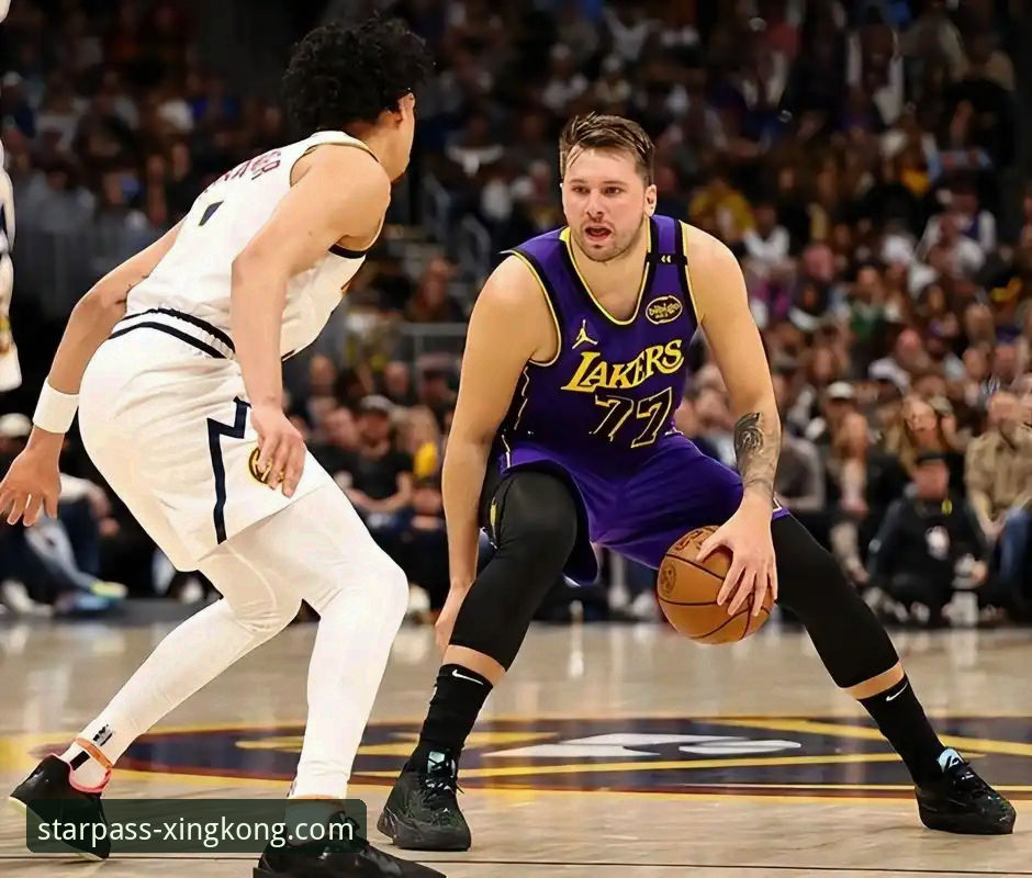 揭秘：湖人137-130力克步行者，东契奇43分盛宴背后的观赛新体验